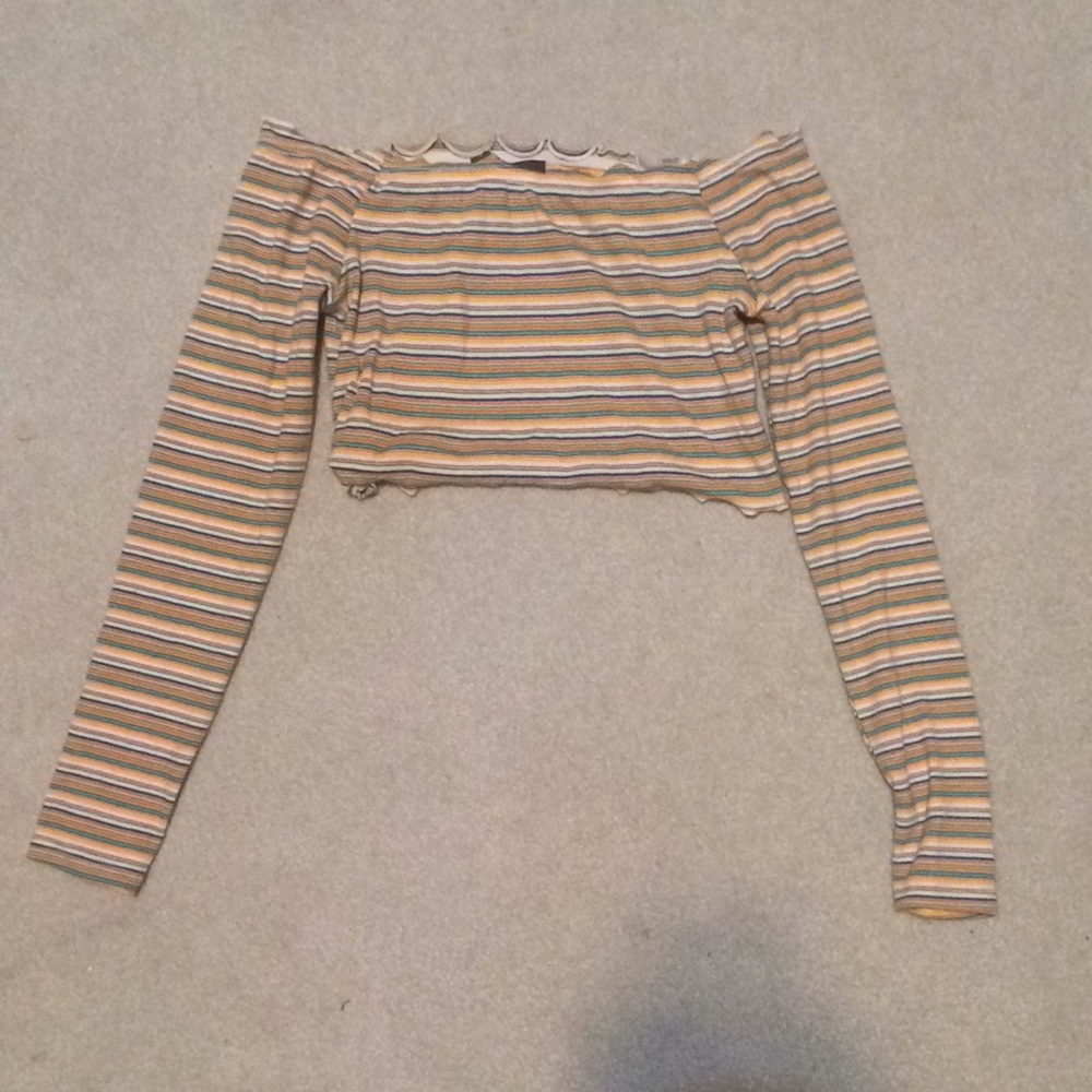 Cropped Long Sleeve Shirt